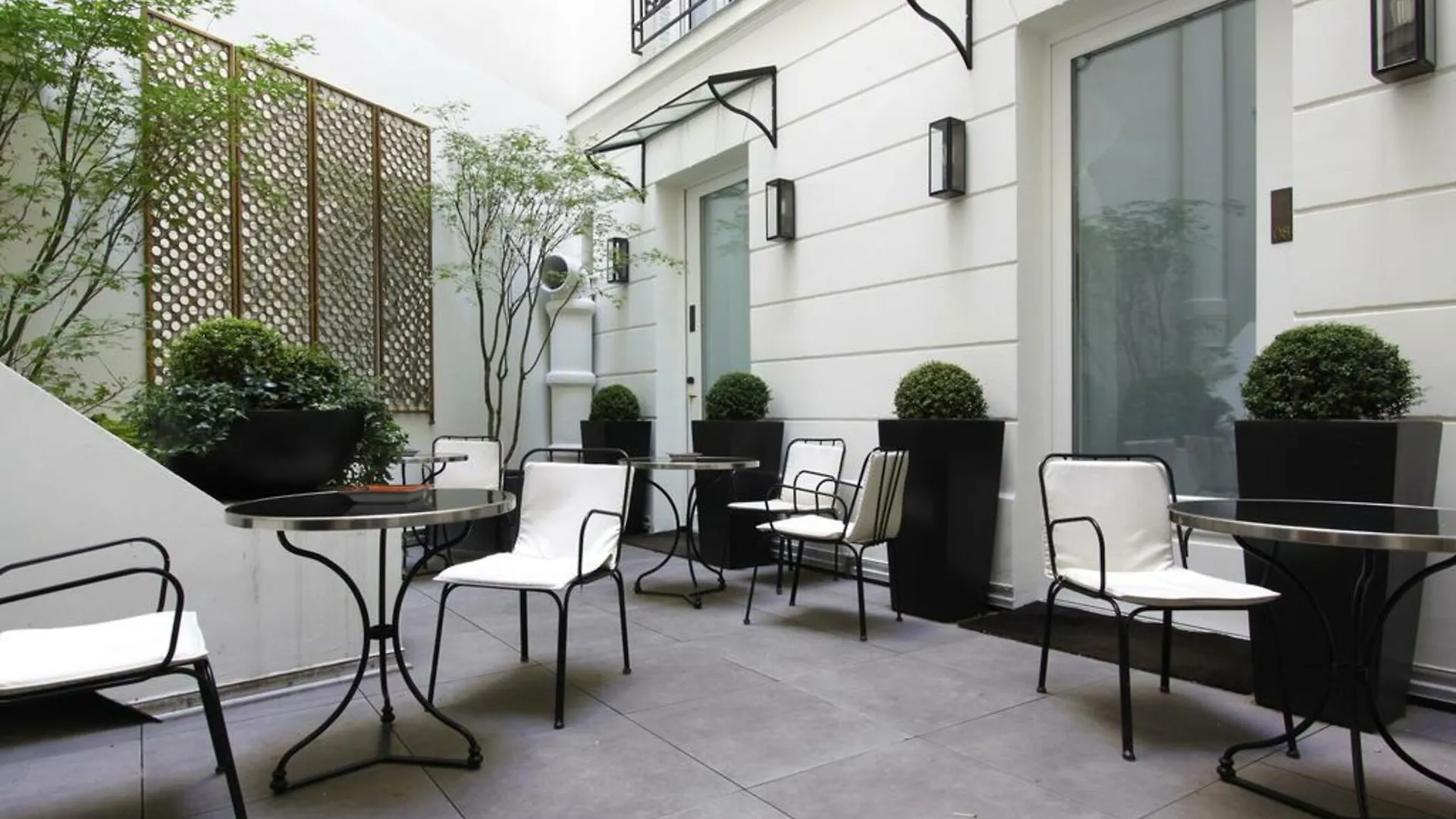 Balmoral Champs Elysees Hotel Paris