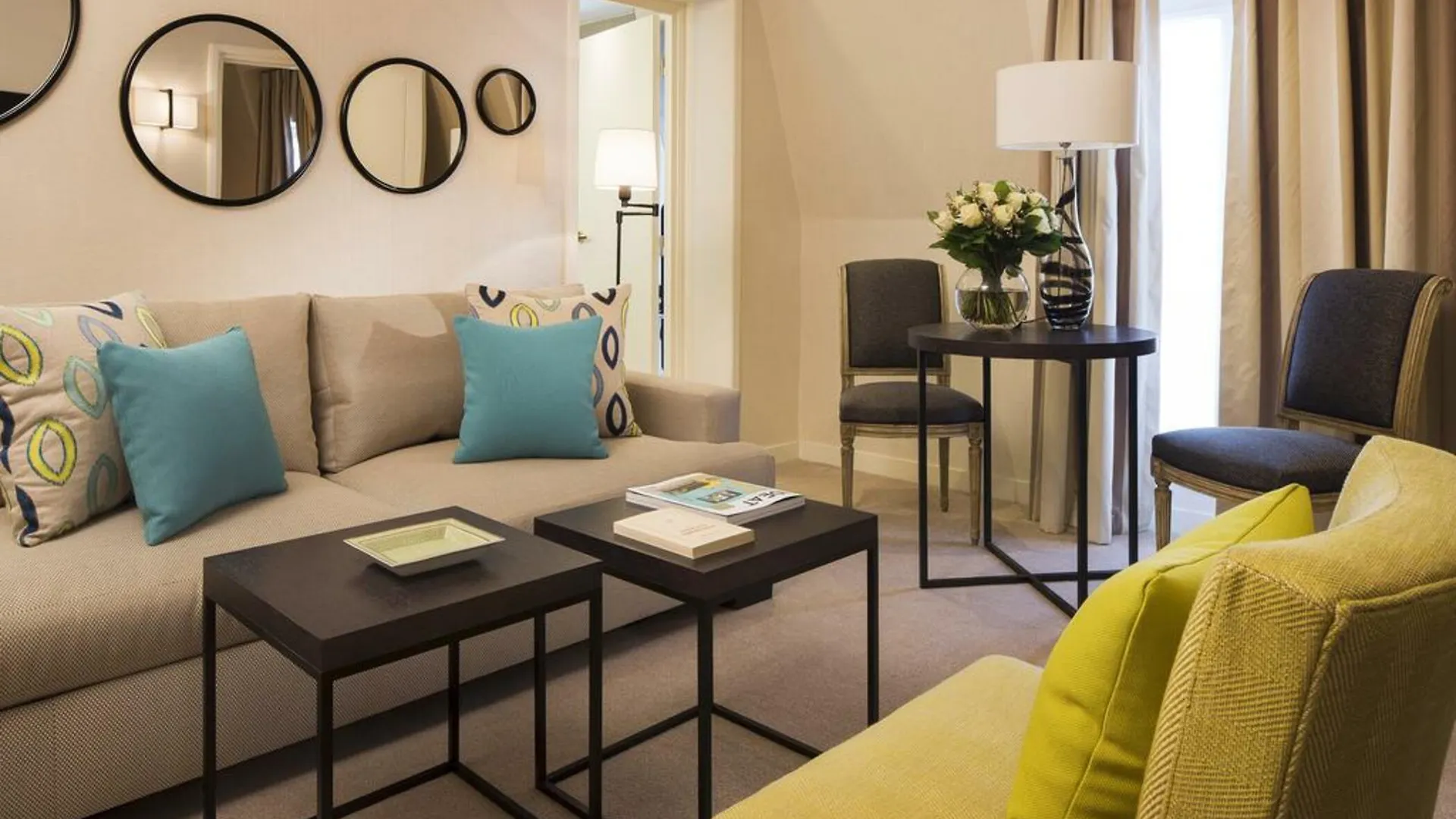 Balmoral Champs Elysees Hotel 4*