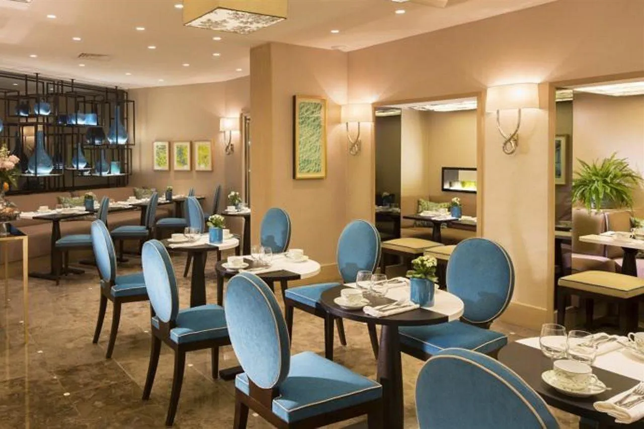 Balmoral Champs Elysees Paris