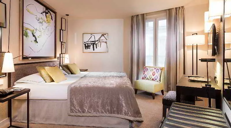 Hotel Balmoral Champs Elysees