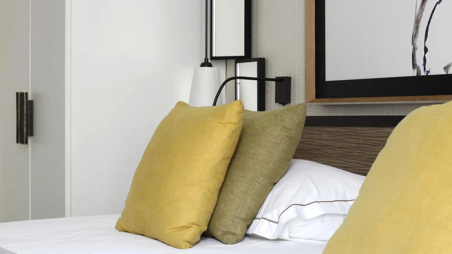 Balmoral Champs Elysees Hotel 4*