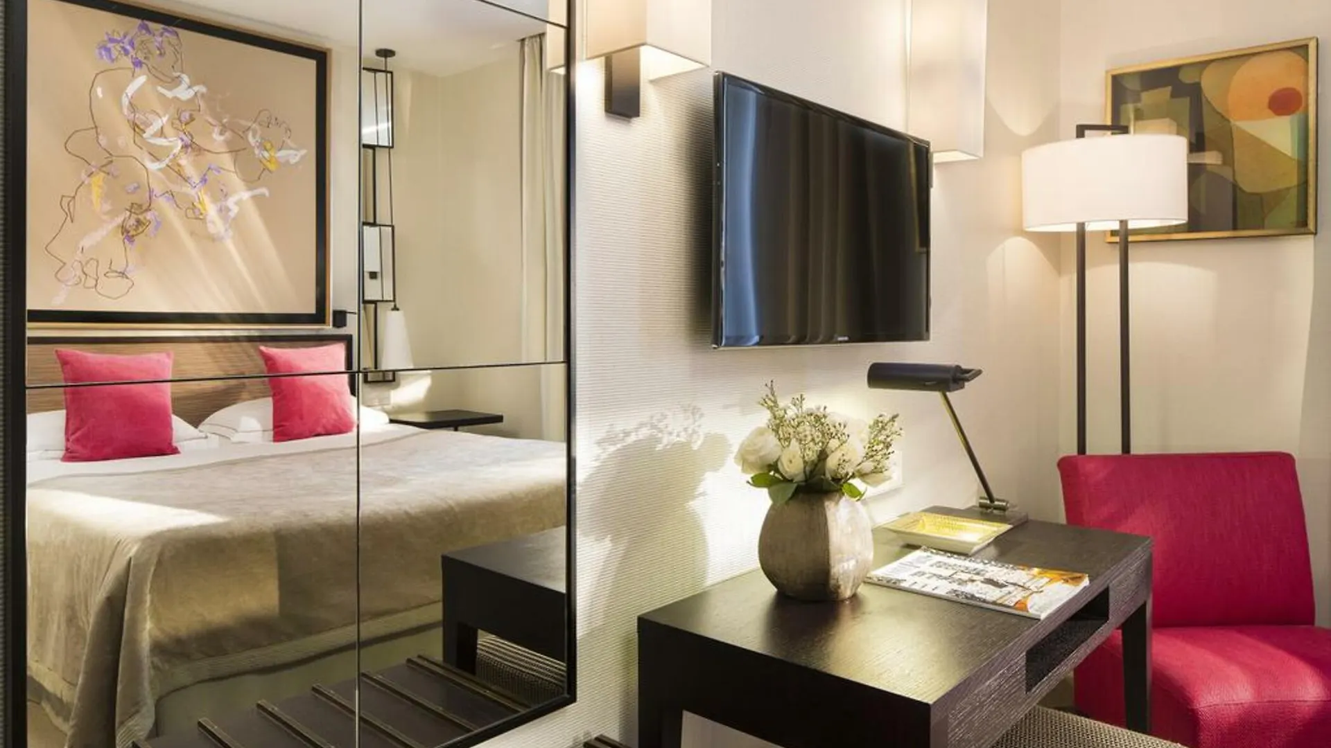 Hotel Balmoral Champs Elysees 4*